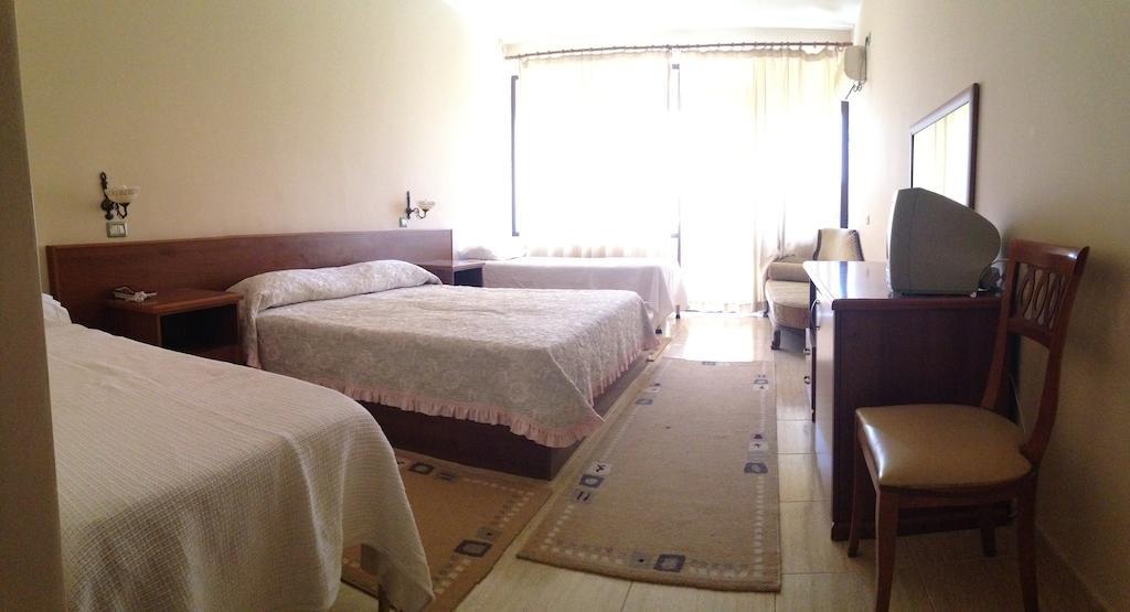 Akropoli Hotel Kryemëdhej المظهر الخارجي الصورة