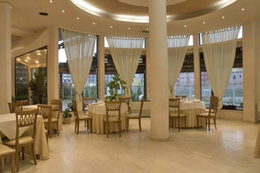 Akropoli Hotel Kryemëdhej المظهر الخارجي الصورة